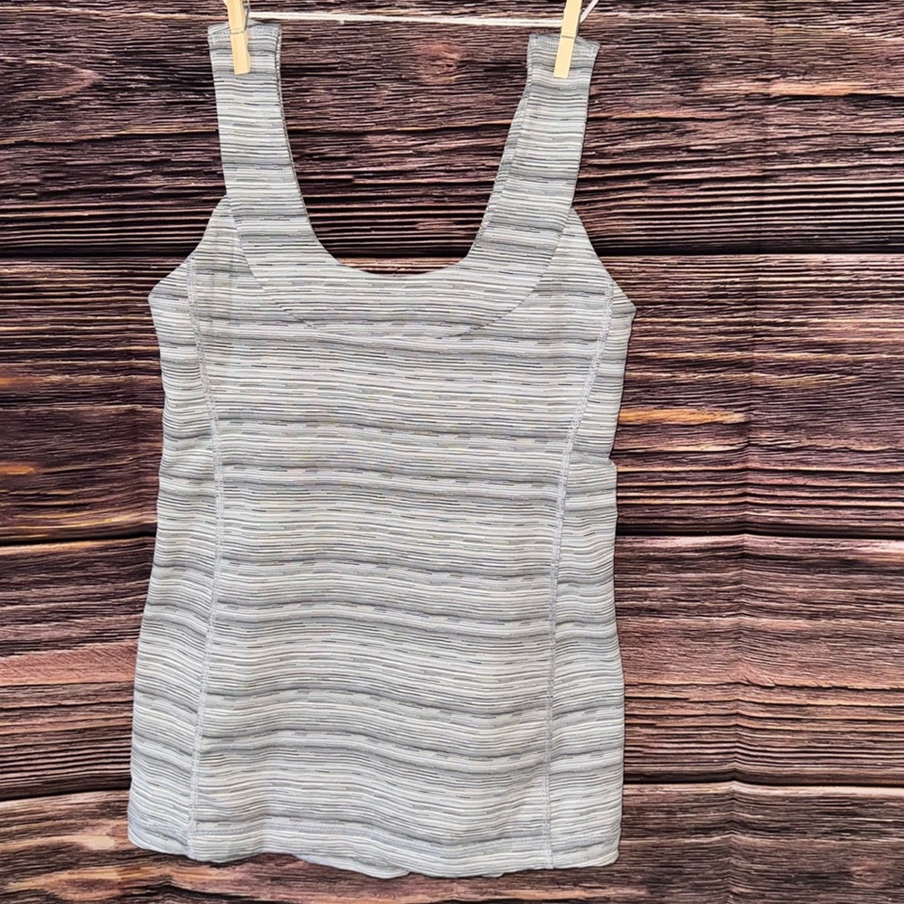 LULULEMON ATHLETICA